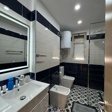 Ajza شقة تيرانا